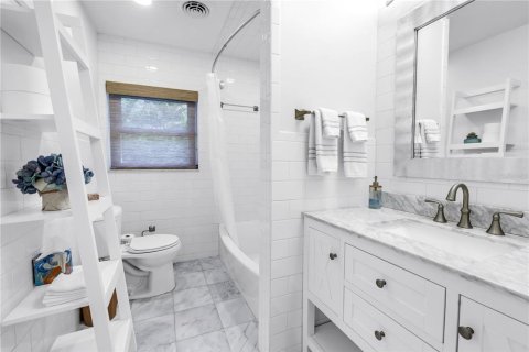 House in Saint Petersburg, Florida 2 bedrooms, 121.98 sq.m. № 1793482 - photo 21