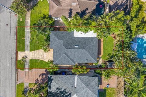 House in Saint Petersburg, Florida 2 bedrooms, 121.98 sq.m. № 1793482 - photo 27