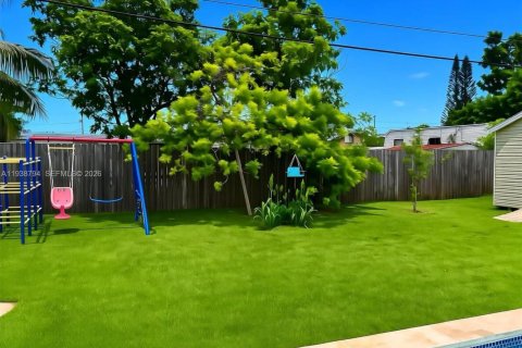 Villa ou maison à louer à Cutler Bay, Floride: 4 chambres, 125.6 m2 № 1997443 - photo 13