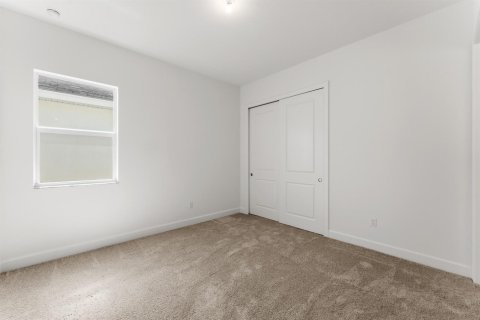 House in Port St. Lucie, Florida 4 bedrooms, 273.32 sq.m. № 2172054 - photo 13