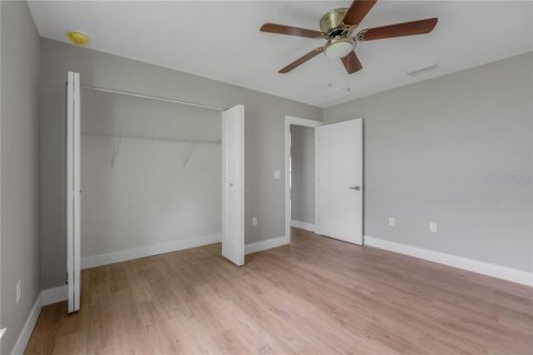 House in Citrus Springs, Florida 3 bedrooms, 134.52 sq.m. № 1762291 - photo 25