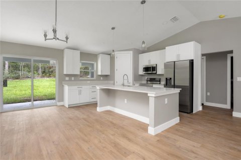 House in Citrus Springs, Florida 3 bedrooms, 134.52 sq.m. № 1762291 - photo 7