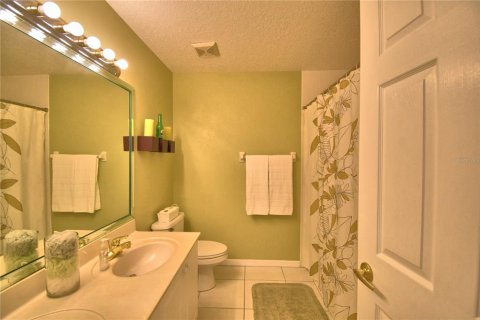 House in Winter Haven, Florida 5 bedrooms, 293.66 sq.m. № 1609063 - photo 23