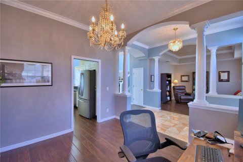 House in Winter Haven, Florida 5 bedrooms, 293.66 sq.m. № 1609063 - photo 7