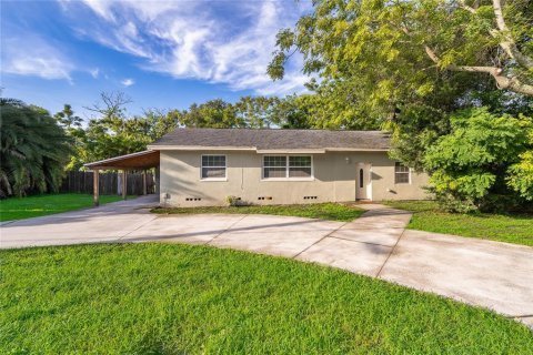 Villa ou maison à Casselberry, Floride 4 chambres, 180.6 m2 № 2299600