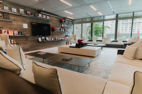 Copropriété à vendre à Miami, Floride: 2 chambres, 105.35 m2 № 1966561 - photo 3