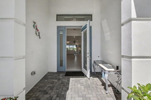 House in Westlake, Florida 3 bedrooms, 275.55 sq.m. № 2088018 - photo 16