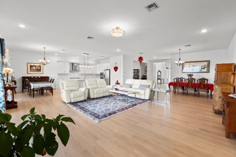 House in Westlake, Florida 3 bedrooms, 275.55 sq.m. № 2088018 - photo 21