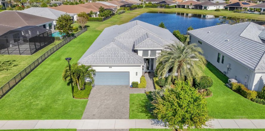 House in Westlake, Florida 3 bedrooms, 275.55 sq.m. № 2088018
