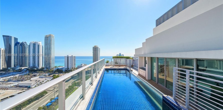 Condo à Sunny Isles Beach, Floride, 5 chambres  № 2051851