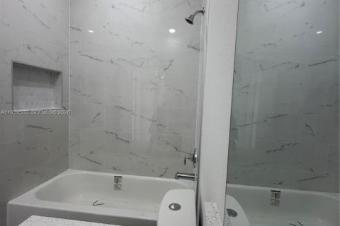 Купить виллу или дом в Лабель, Флорида 3 спальни, 120.03м2, № 1997474 - фото 24