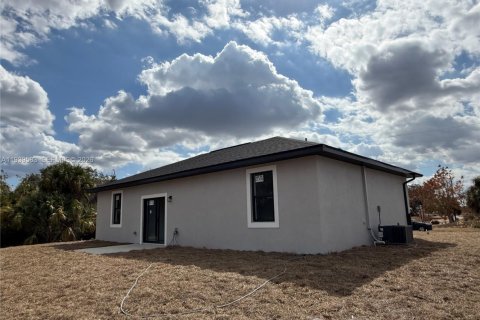 Купить виллу или дом в Лабель, Флорида 3 спальни, 120.03м2, № 1997474 - фото 28