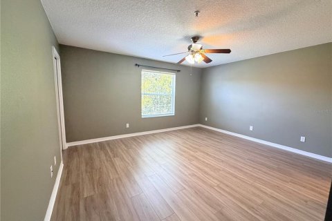 Touwnhouse à louer à Orlando, Floride: 3 chambres, 138.89 m2 № 2156505 - photo 9