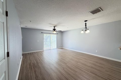 Touwnhouse à louer à Orlando, Floride: 3 chambres, 138.89 m2 № 2156505 - photo 6