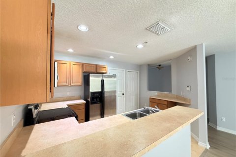 Touwnhouse à louer à Orlando, Floride: 3 chambres, 138.89 m2 № 2156505 - photo 3