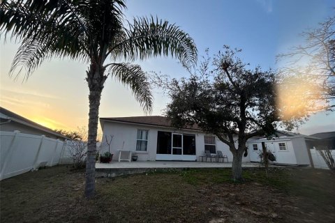 House in Davenport, Florida 3 bedrooms, 135.17 sq.m. № 1563012 - photo 4