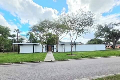 Villa ou maison à Bartow, Floride 3 chambres, 276.2 m2 № 2097287