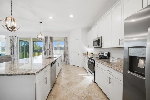 Copropriété à vendre à Punta Gorda, Floride: 3 chambres, 206.43 m2 № 2235763 - photo 4
