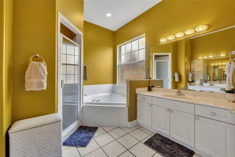 House in Davenport, Florida 5 bedrooms, 249.07 sq.m. № 1914242 - photo 17