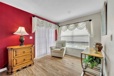 House in Davenport, Florida 5 bedrooms, 249.07 sq.m. № 1914242 - photo 22