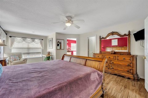 House in Davenport, Florida 5 bedrooms, 249.07 sq.m. № 1914242 - photo 21