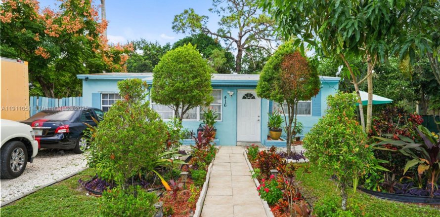 House in Fort Lauderdale, Florida 3 bedrooms, 93.37 sq.m. № 1968066