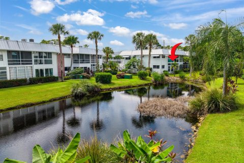 Copropriété à louer à Stuart, Floride: 2 chambres, 92.16 m2 № 2387995 - photo 2