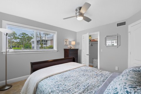 Copropriété à louer à Stuart, Floride: 2 chambres, 92.16 m2 № 2387995 - photo 13