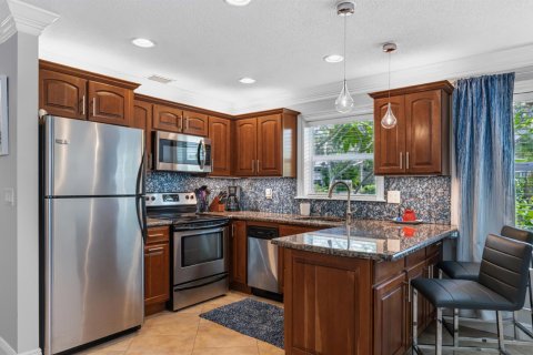 Copropriété à louer à Stuart, Floride: 2 chambres, 92.16 m2 № 2387995 - photo 9