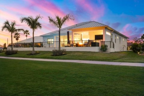 House in Placida, Florida 3 bedrooms, 276.48 sq.m. № 2232980 - photo 19
