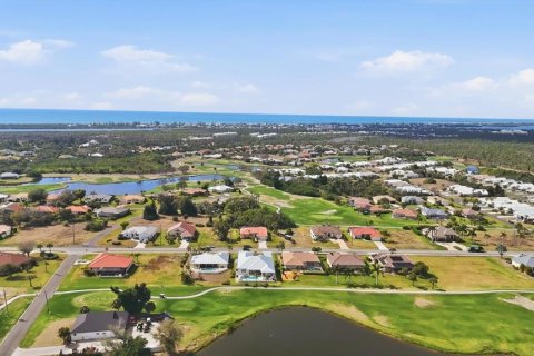 House in Placida, Florida 3 bedrooms, 276.48 sq.m. № 2232980 - photo 18