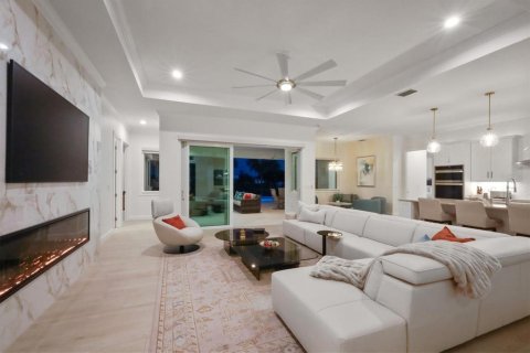 House in Placida, Florida 3 bedrooms, 276.48 sq.m. № 2232980 - photo 25