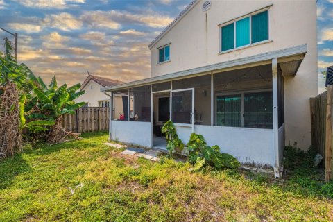 House in Margate, Florida 3 bedrooms, 115.94 sq.m. № 1182277 - photo 1