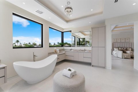 Casa en venta en Fort Lauderdale, Florida, 6 dormitorios, 537.07 m2 № 2190286 - foto 16