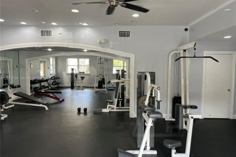 Condo in Doral, Florida, 1 bedroom  № 2076323 - photo 25