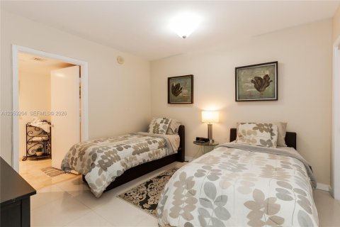 Copropriété à vendre à Hallandale Beach, Floride: 3 chambres, 155.61 m2 № 2150420 - photo 22