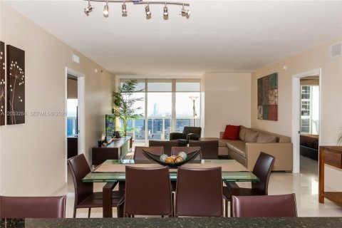 Copropriété à vendre à Hallandale Beach, Floride: 3 chambres, 155.61 m2 № 2150420 - photo 6