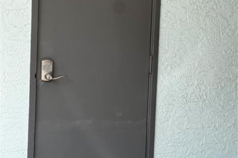 Condo in Dunedin, Florida, 2 bedrooms № 2105003 - photo 19