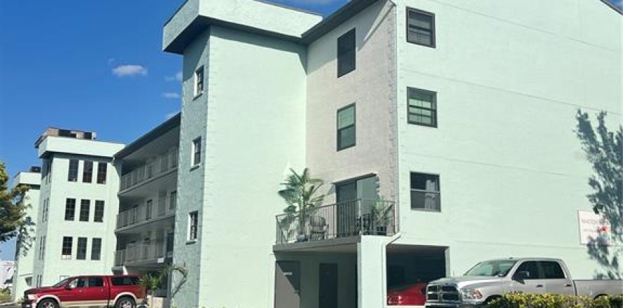 Condo in Dunedin, Florida, 2 bedrooms № 2105003