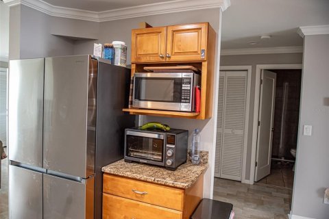 Condo in Dunedin, Florida, 2 bedrooms № 2105003 - photo 10