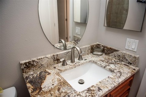 Condo in Dunedin, Florida, 2 bedrooms № 2105003 - photo 17