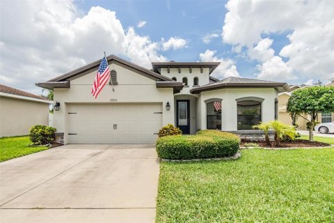 Casa en venta en Spring Hill, Florida, 4 dormitorios, 185.25 m2 № 1799880 - foto 2
