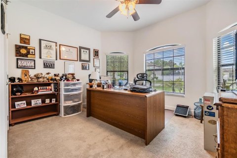 Casa en venta en Spring Hill, Florida, 4 dormitorios, 185.25 m2 № 1799880 - foto 4