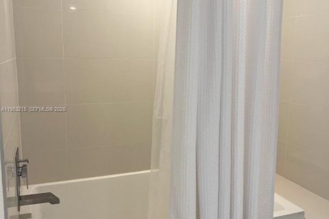 Copropriété à louer à Miami, Floride: 1 chambre, 63.55 m2 № 2011028 - photo 14