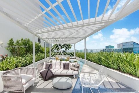 Copropriété à louer à Miami, Floride: 1 chambre, 63.55 m2 № 2011028 - photo 17