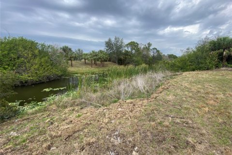 House in North Port, Florida 4 bedrooms, 166.39 sq.m. № 1539645 - photo 18