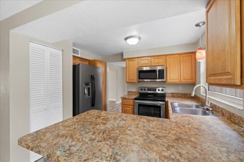 House in Lakeland, Florida 4 bedrooms, 190.91 sq.m. № 1894148 - photo 8