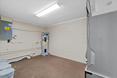 House in Lakeland, Florida 4 bedrooms, 190.91 sq.m. № 1894148 - photo 20