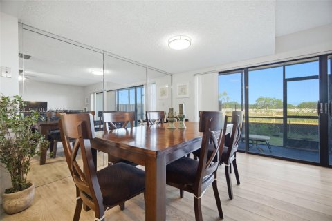 Townhouse in Sunrise, Florida 3 bedrooms, 146.88 sq.m. № 2069102 - photo 7