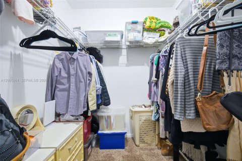 Townhouse in Sunrise, Florida 3 bedrooms, 146.88 sq.m. № 2069102 - photo 25